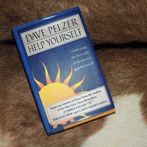 Help Yourself: Celebrating the Daily Rewards of Resilience & Gratitude - Pelzer
